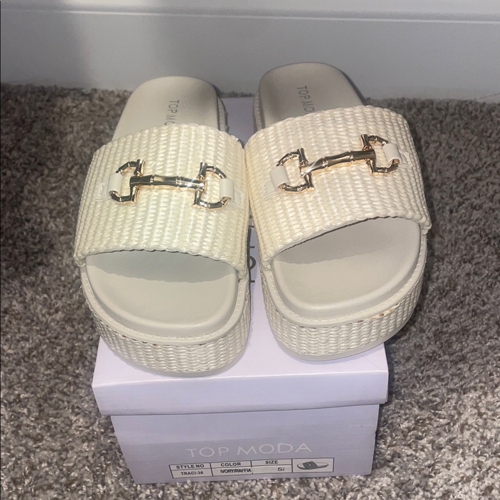 BRAND ME Top Moda Ivory Slide Sandals with Gold Accent